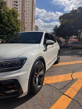 VOLKSWAGEN TIGUAN 2.0 350 TSI GASOLINA ALLSPACE R-LINE 4MOTION DSG